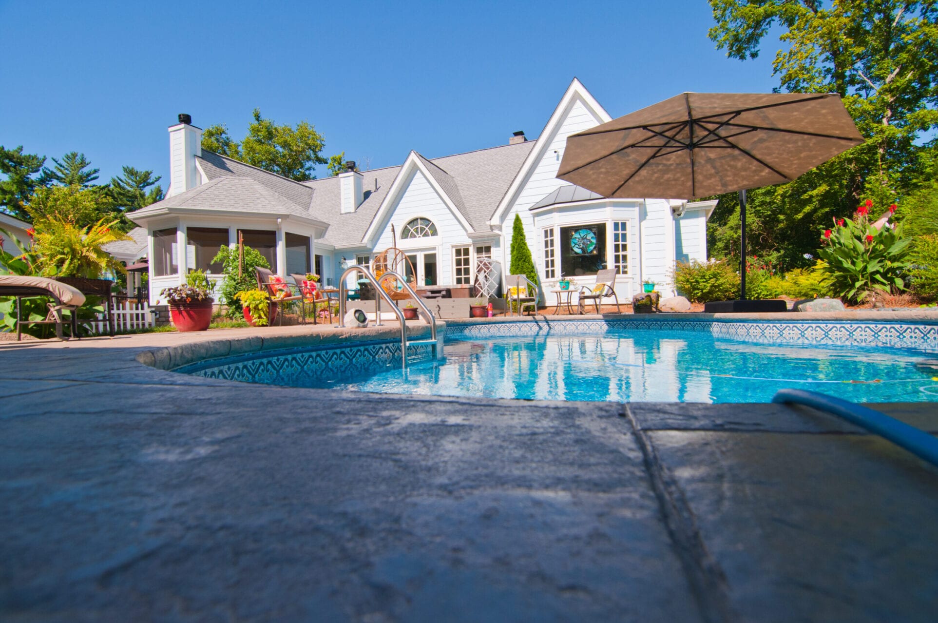 Beautiful Home with Swimming pool