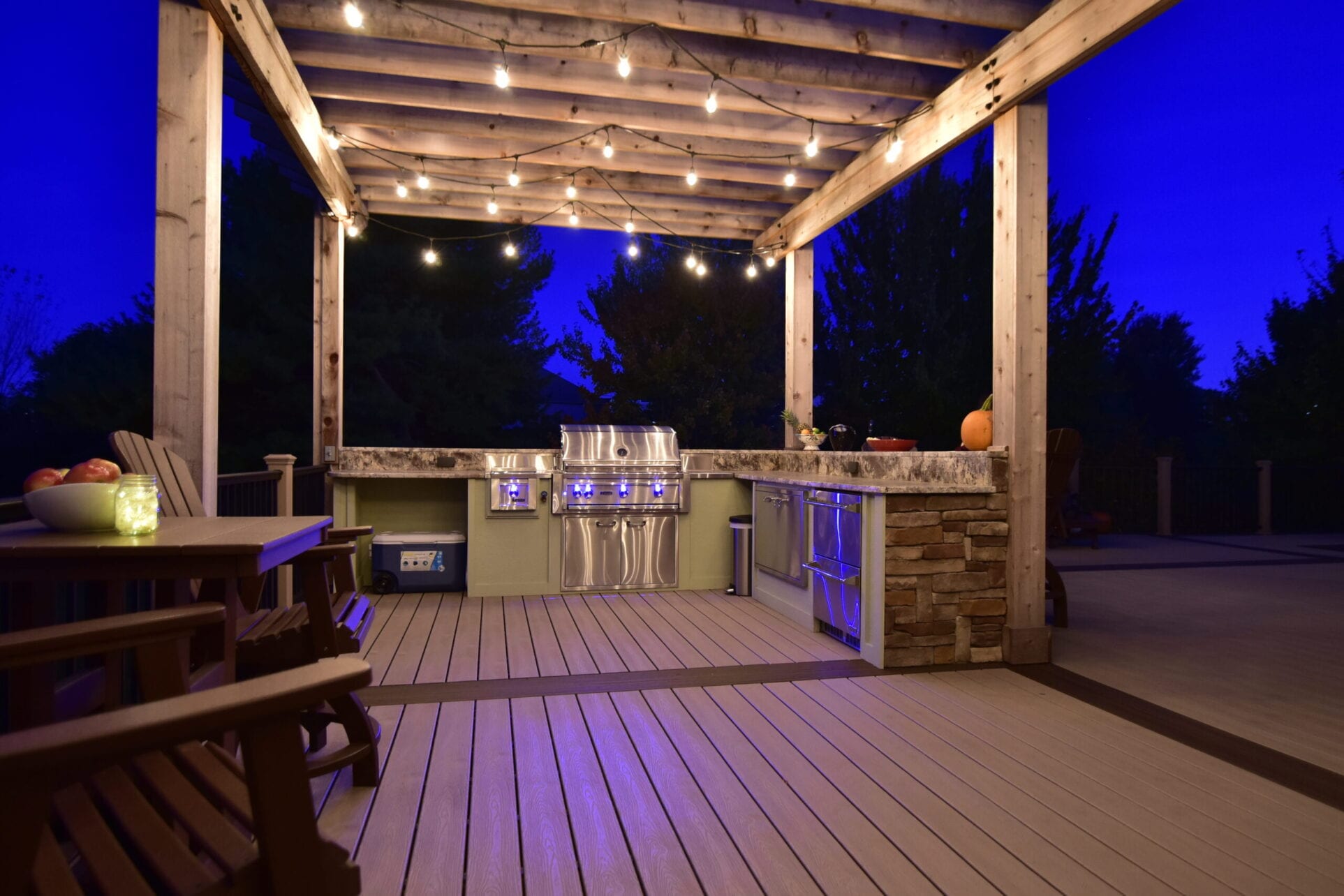 Lightening Deck with outdoor space Modeling